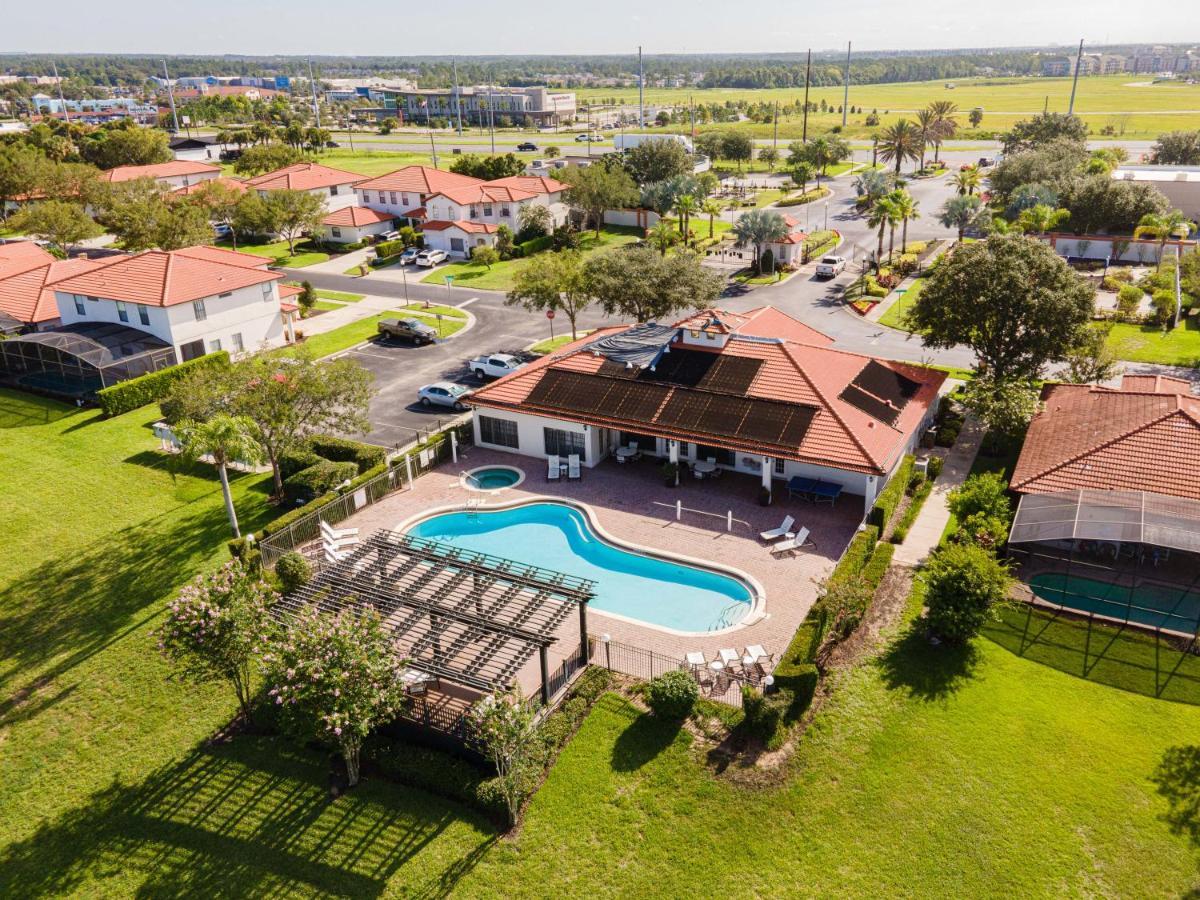 Affordable 4 Bedroom Luxury Villa Near Disney/Private Pool/Arcade/Game Room Orlando Exterior photo